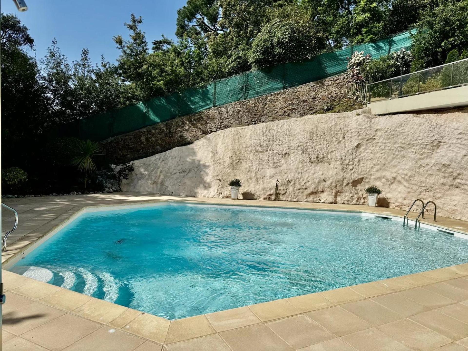 2 Pieces Vue Mer, Piscine, A 2 Pas Des Plages Appartement