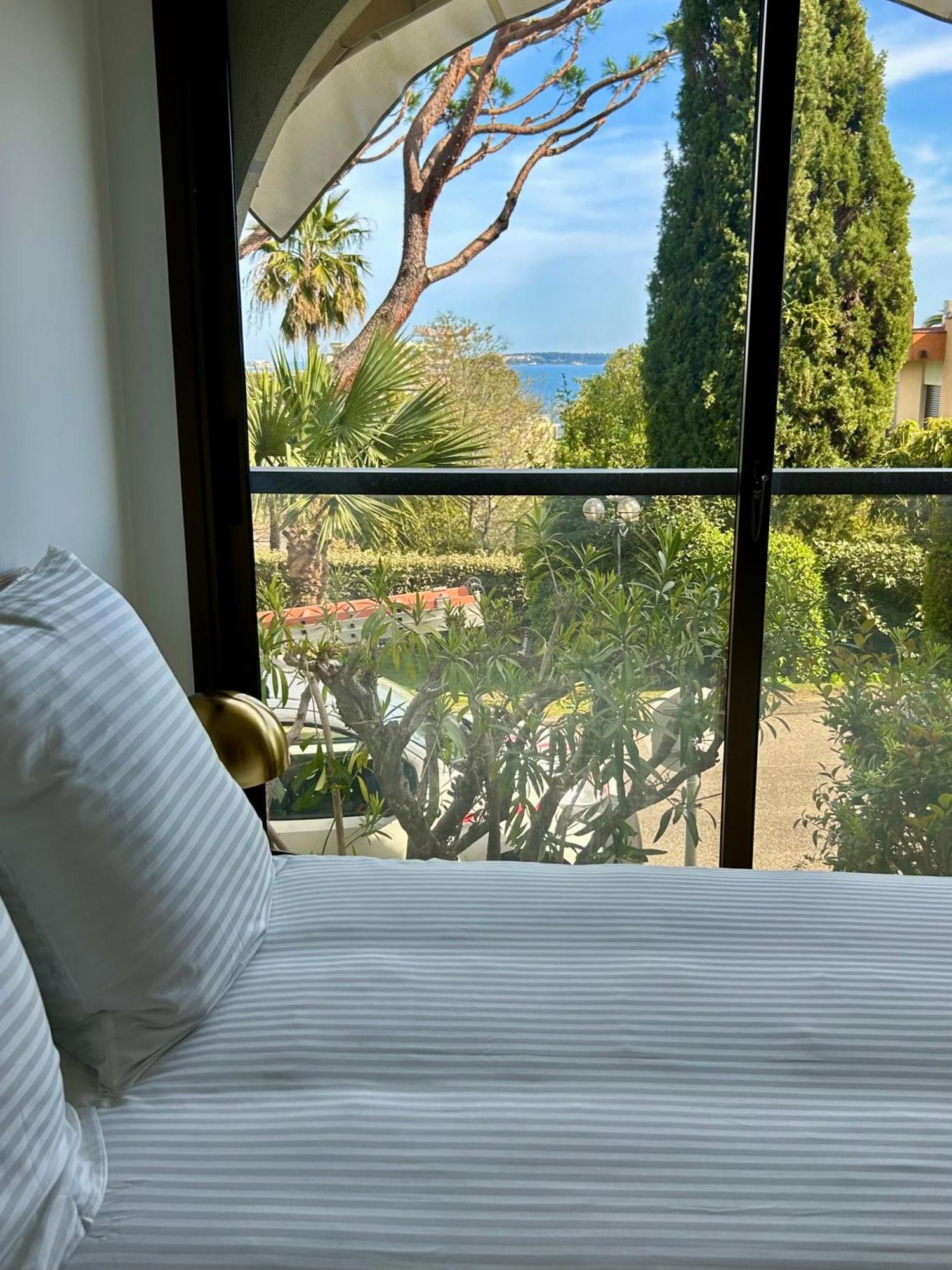 Appartement 2 Pieces Vue Mer, Piscine, A 2 Pas Des Plages Cannes
